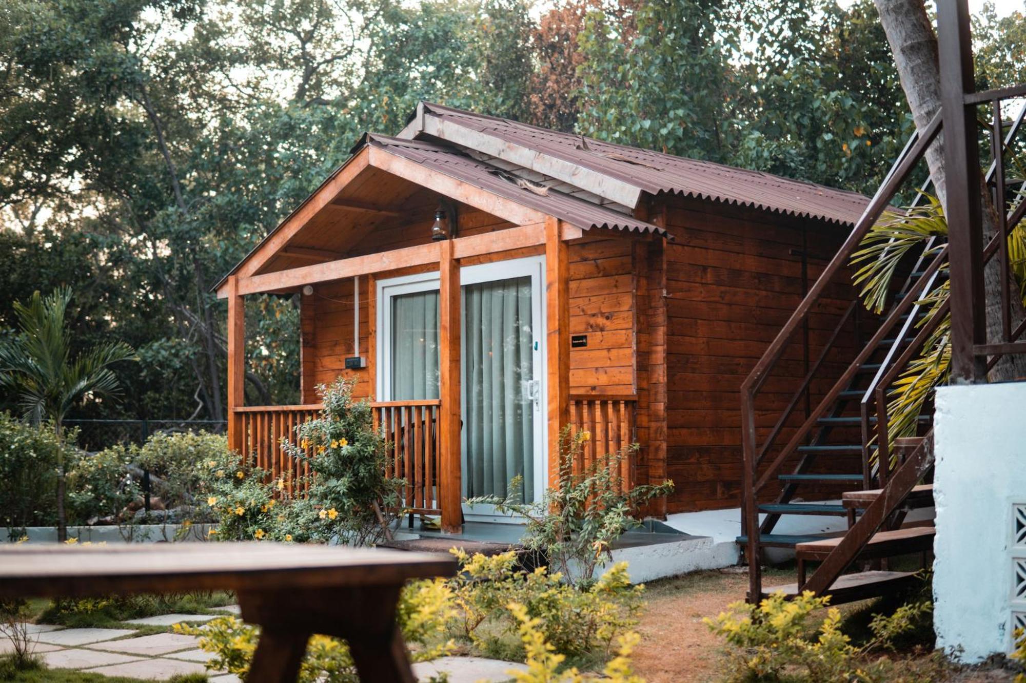 Tranquill Riverside Luxury Cottages With Bathtub, Кандолим Экстерьер фото
